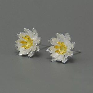 S925 Simple Flower Stud Earrings